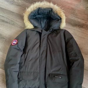 Canada Goose Mens Chilliwack Bomber Jacket Black Size Small Fur Trim Authentic